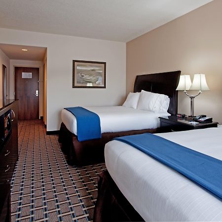 Holiday Inn Express Hotel & Suites Hope Mills-Fayetteville Airport By Ihg Rum bild