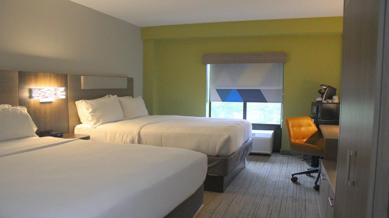 Holiday Inn Express Hotel & Suites Hope Mills-Fayetteville Airport By Ihg Exteriör bild